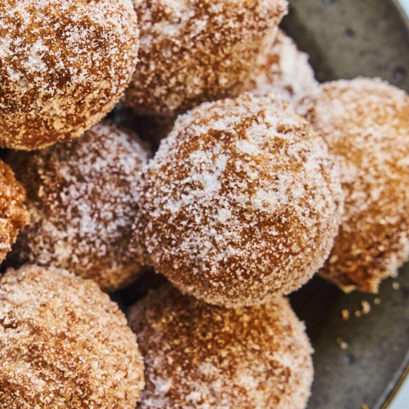 Cake Holes